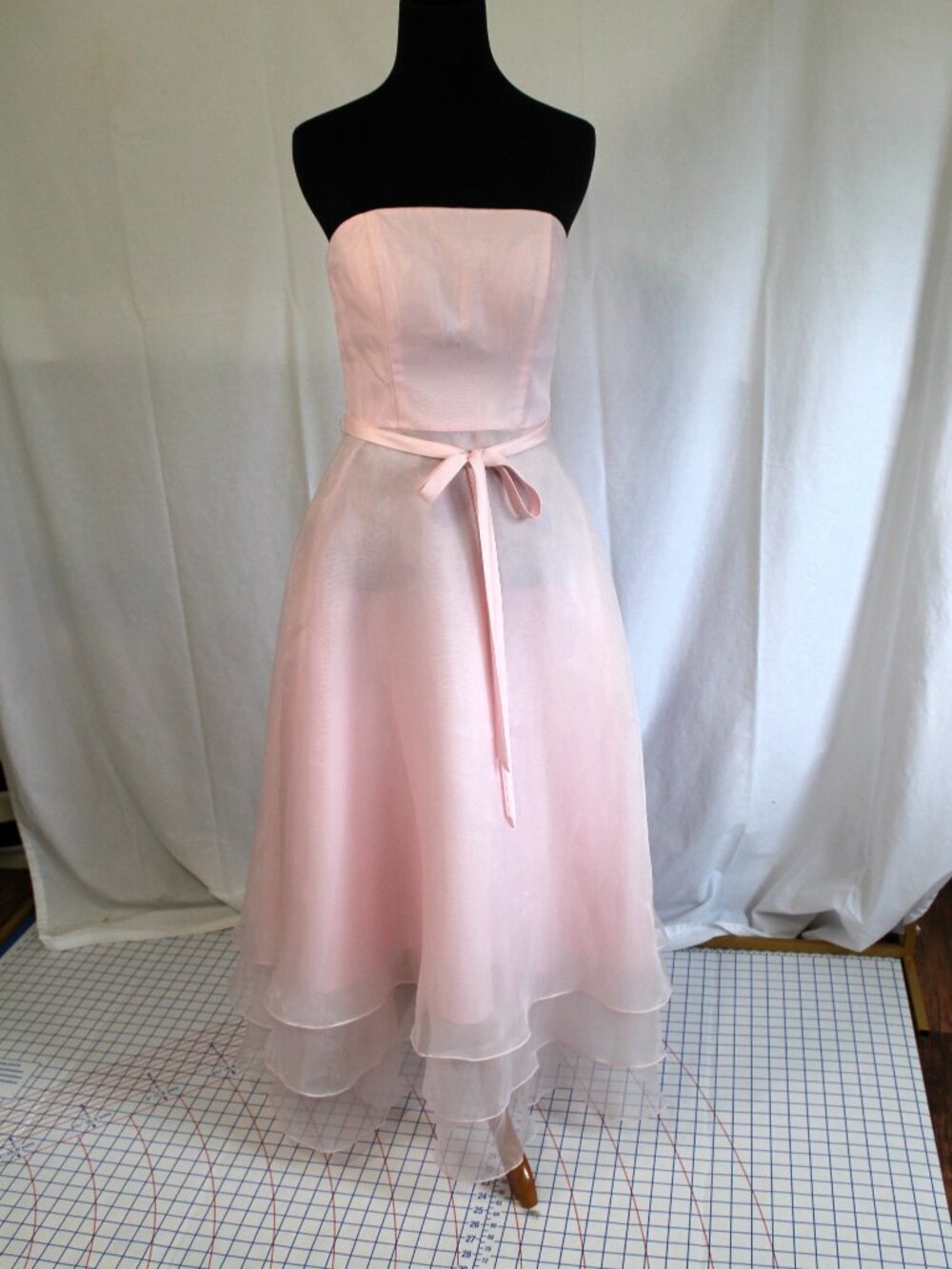 NWT Studio 17 Prom Strapless Tiered Gown in Pale Pink, Size 4